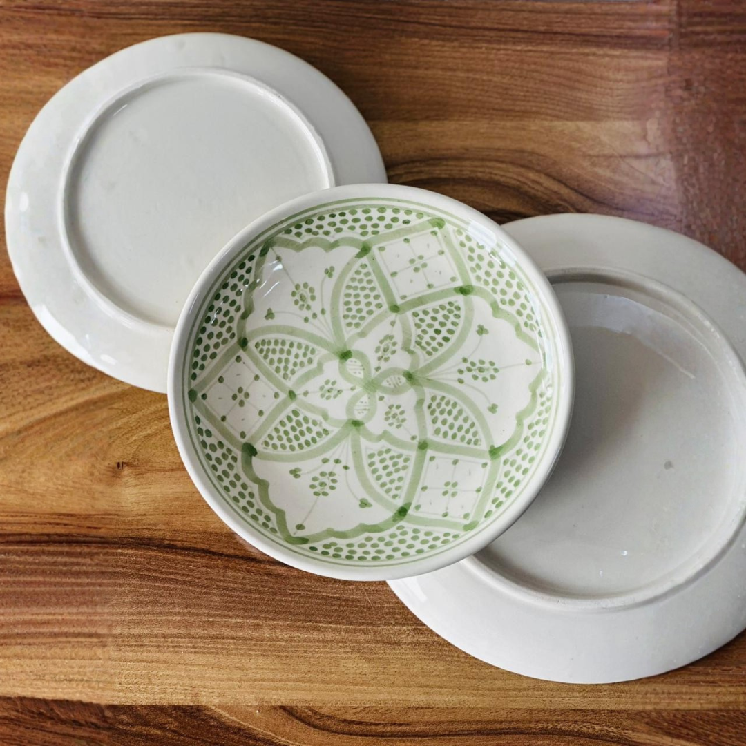 Naia pattern plate
