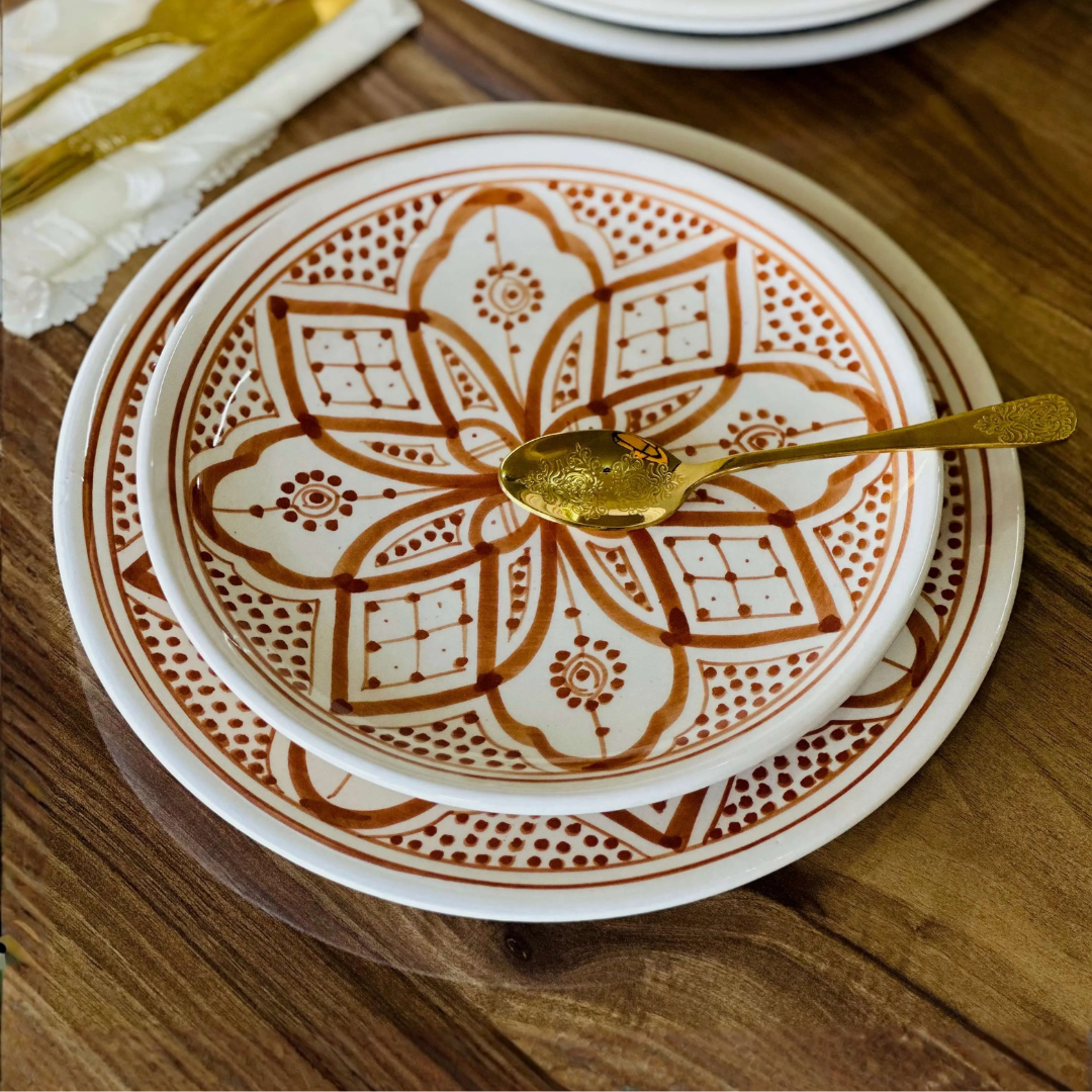 Naia pattern plate