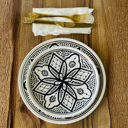 Naia pattern plate